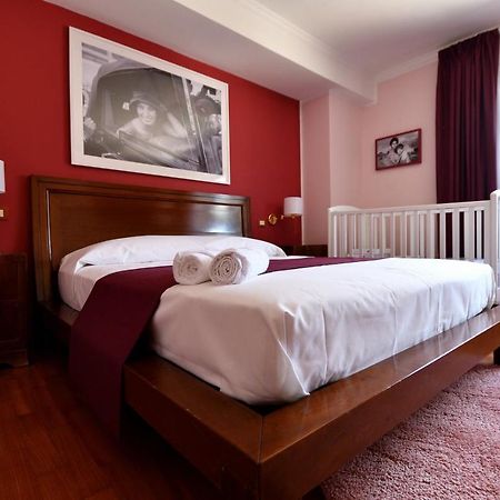 Bed and Breakfast Le Cinema Формия Экстерьер фото