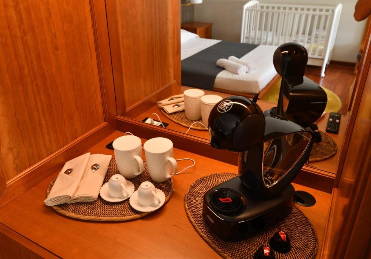 Bed and Breakfast Le Cinema Формия Экстерьер фото