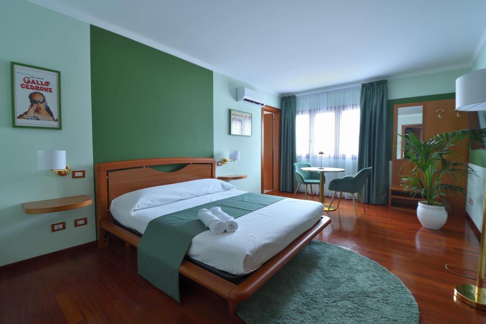 Bed and Breakfast Le Cinema Формия Экстерьер фото